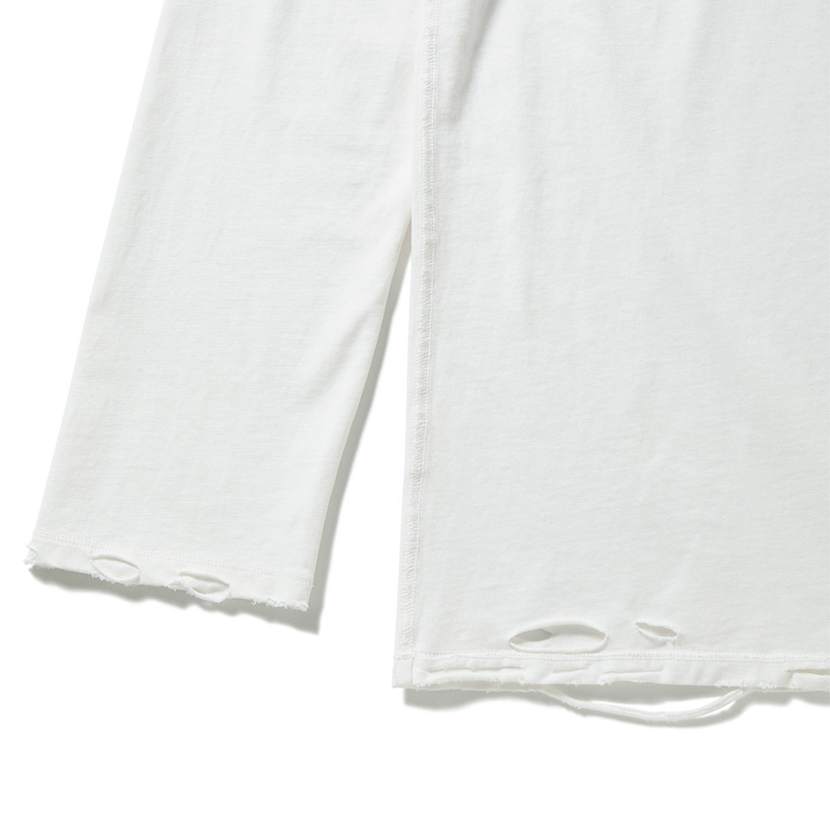 DISTRESS Regular Long Sleeve T-Shirt / White