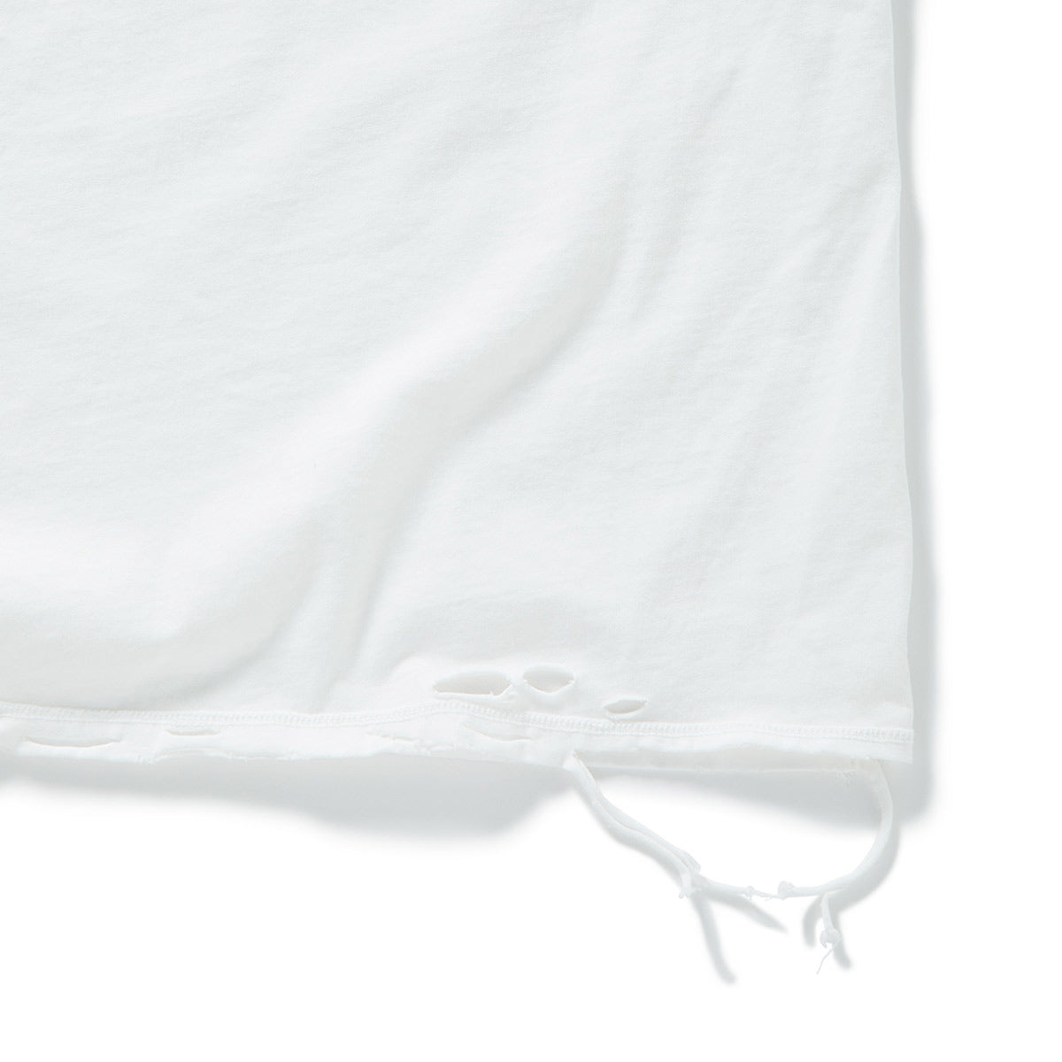 DISTRESS Regular T-Shirt / White