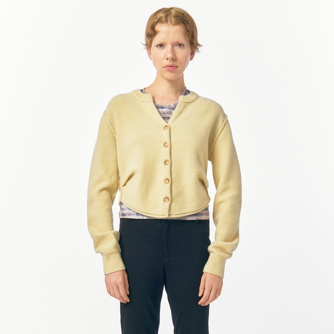 Side-Tuck Knit Cardigan / Cream – PERVERZE