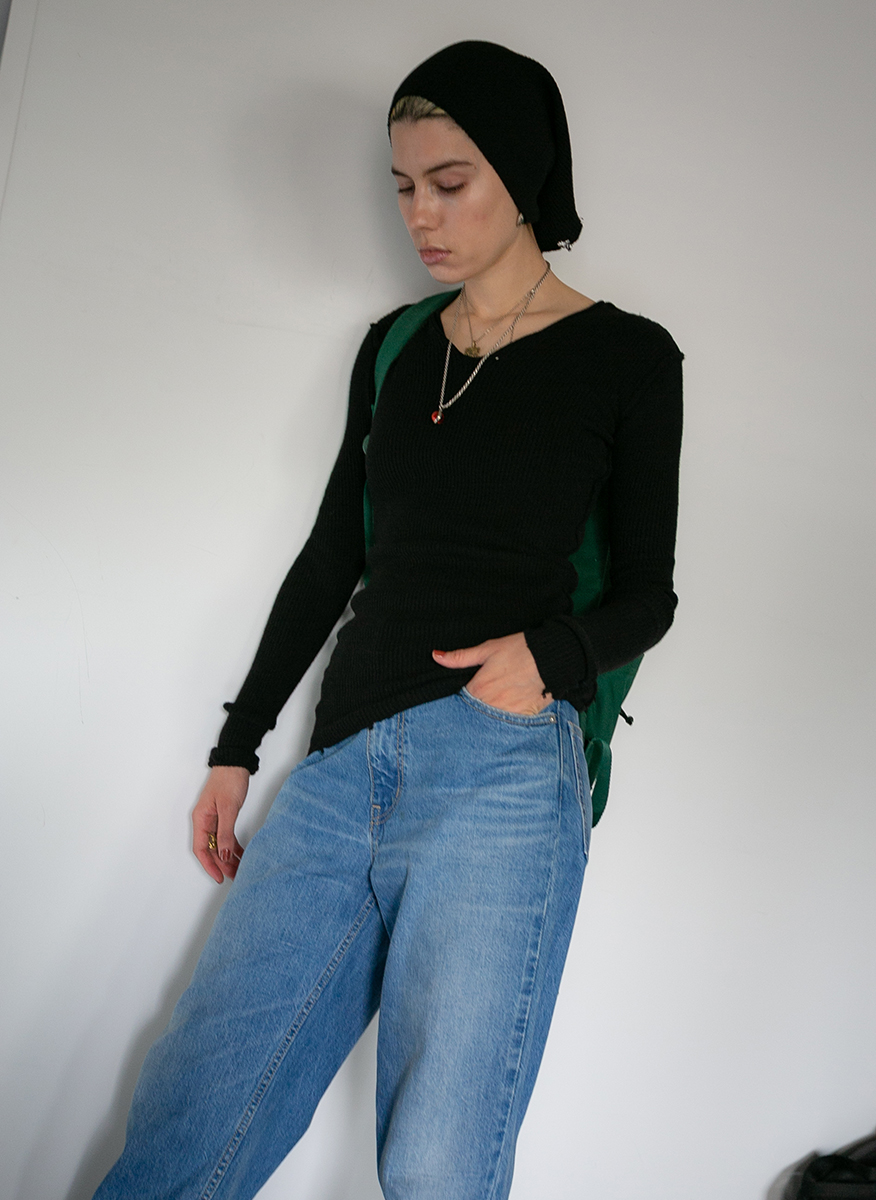 Fit Rib V Neck Knit 詳細画像 Black 3