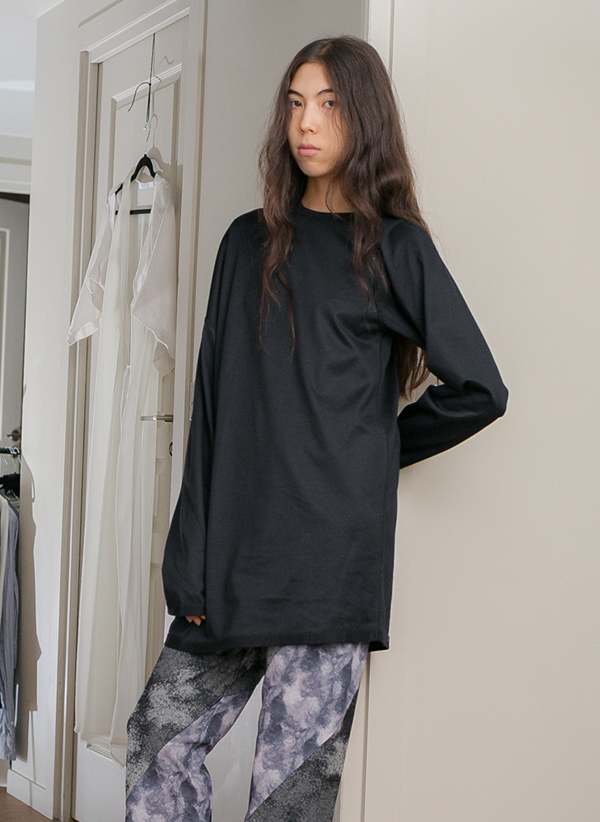 Slip Neck Long Tee 詳細画像 Black 1