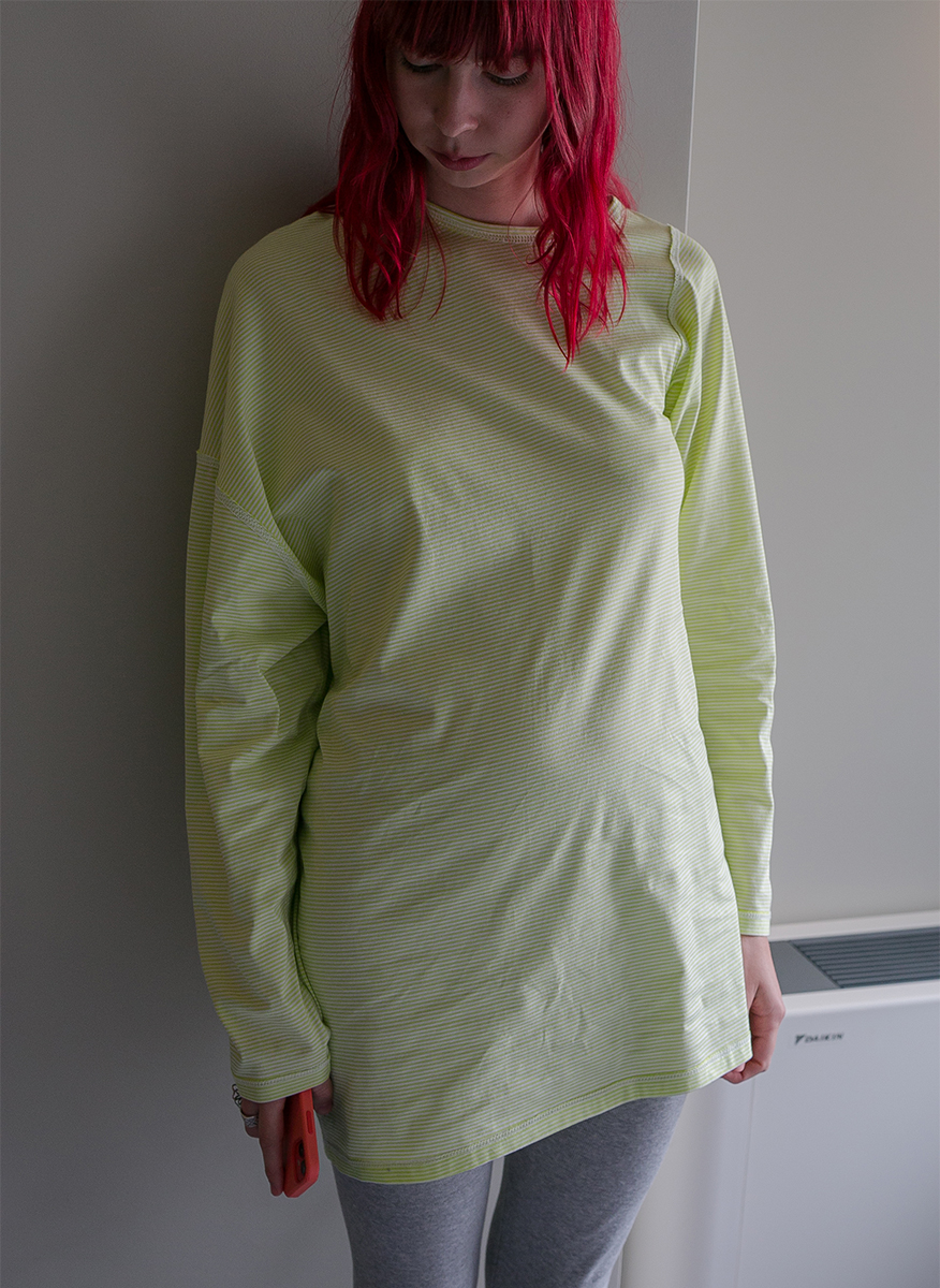 Slip Neck Long Tee 詳細画像 Lime 3