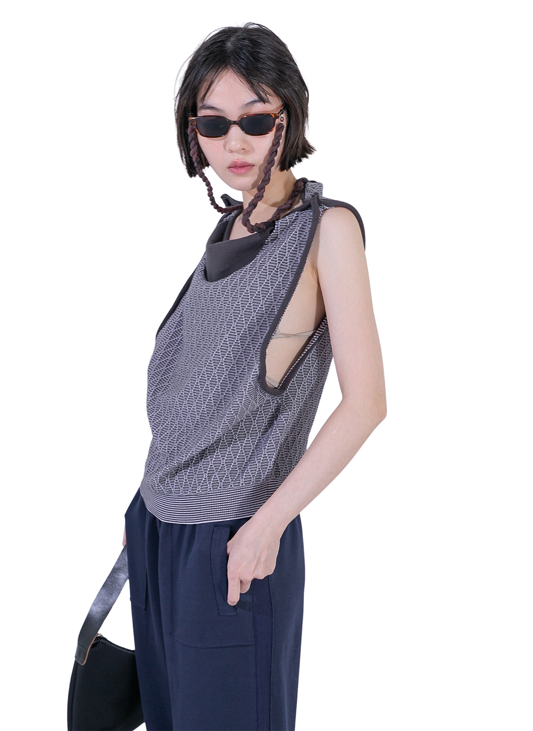 Line Neck Knit Vest 詳細画像 Gray 2