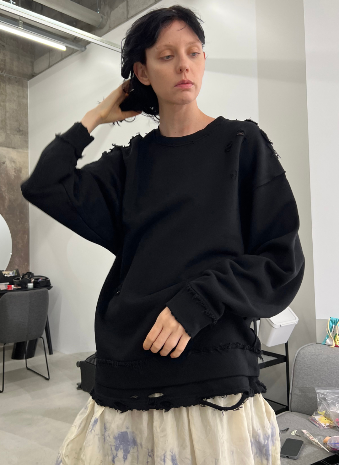 DISTRESS Step Layered Sweatshirt