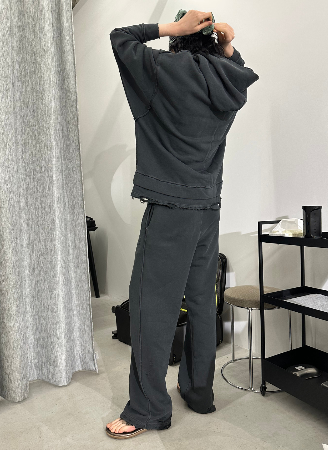 DISTRESS Regular Sweatpants 詳細画像 Gray 1