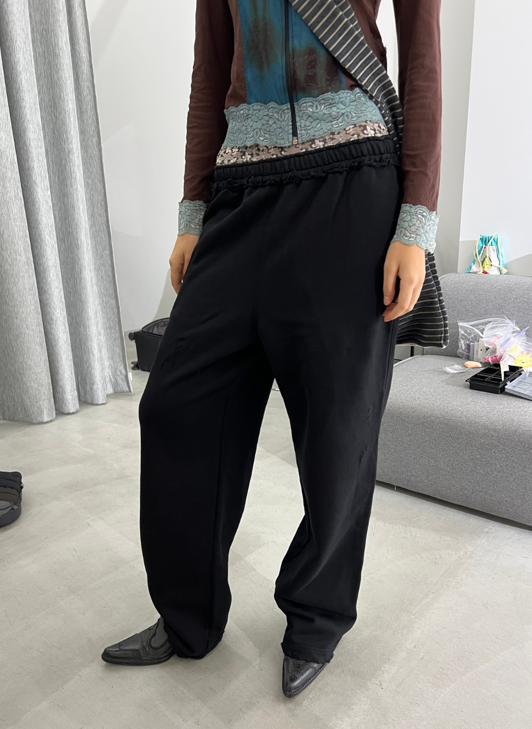 DISTRESS Regular Sweatpants 詳細画像 Black 1